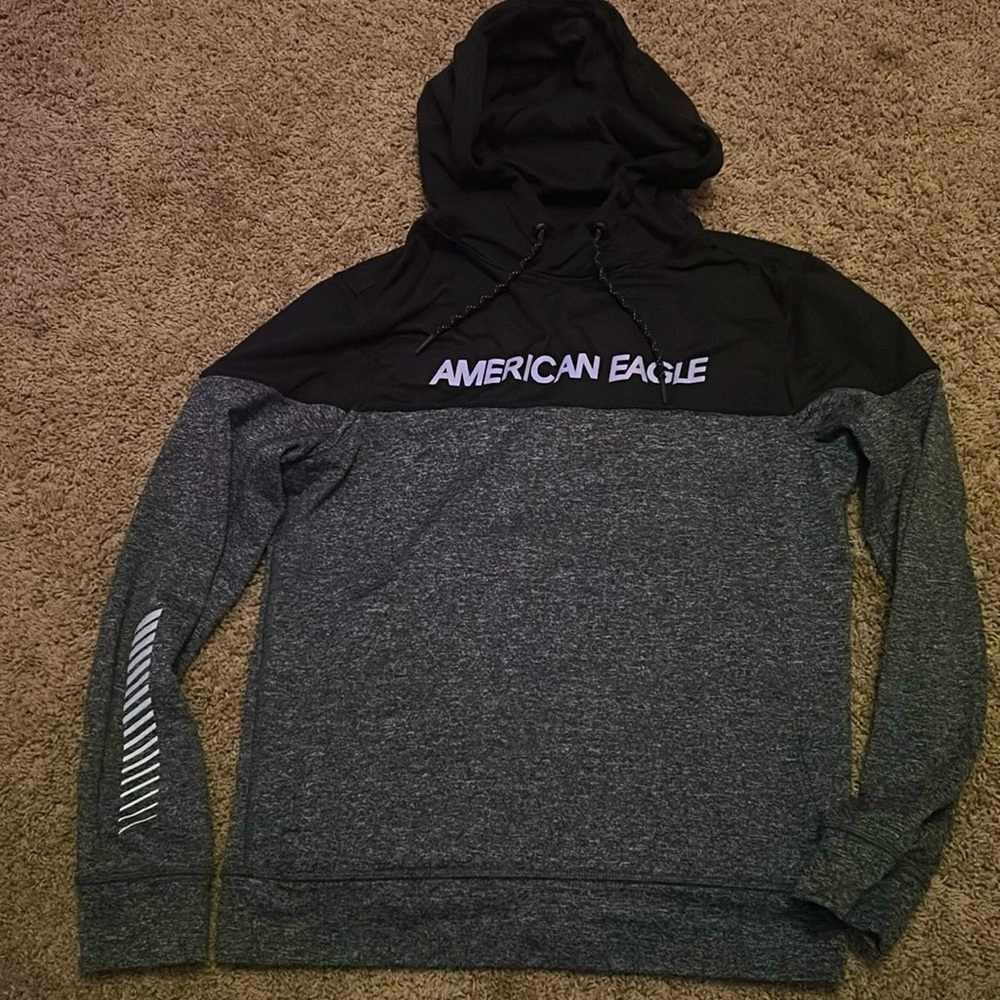 American eagle Black and dark grey 
Size Small